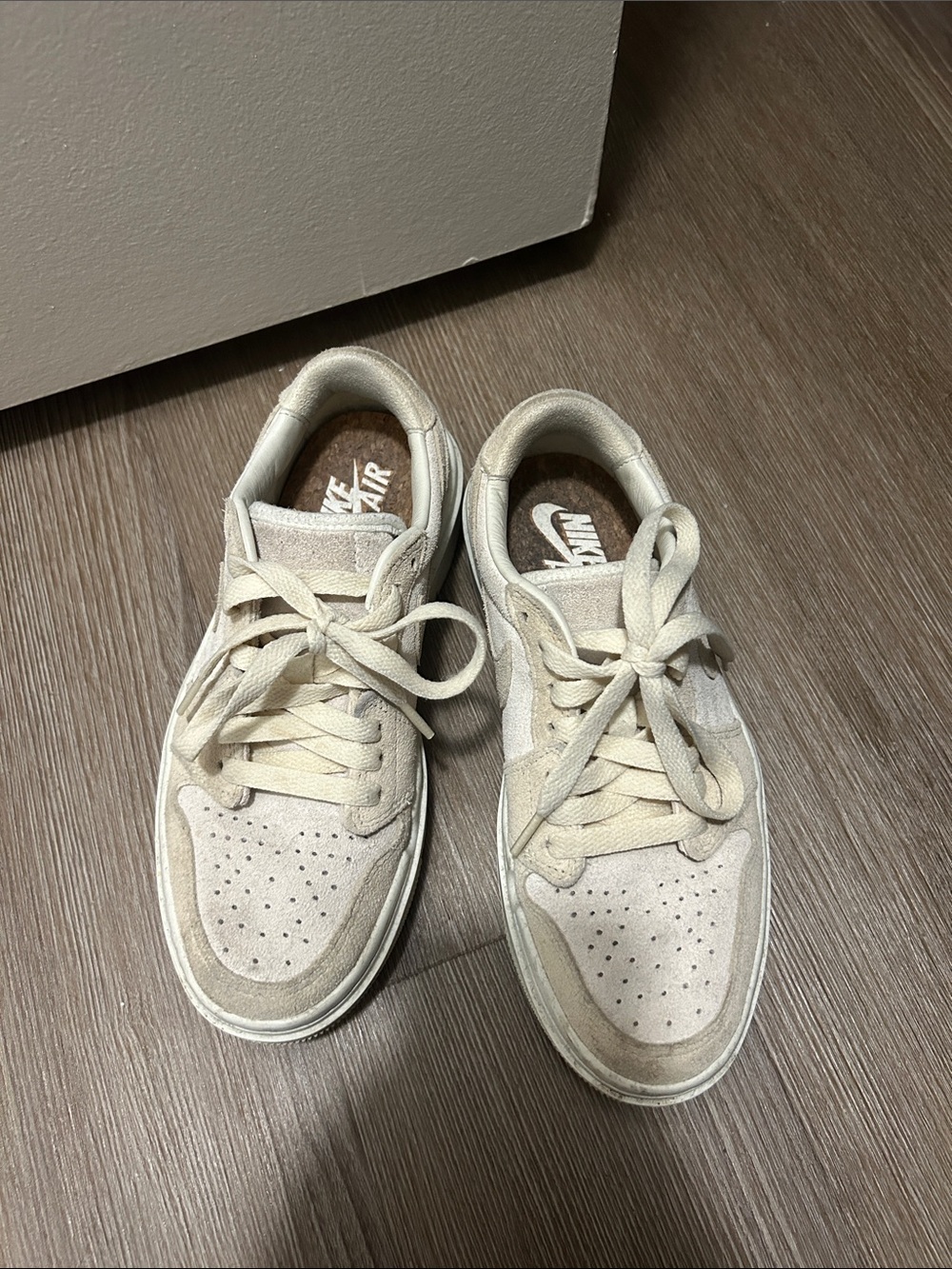 Nike Kids Low-Top Suede Sneakers - Cream